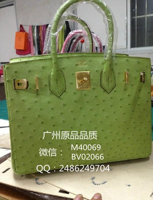 商業(yè)機(jī)會(huì) 服裝,鞋帽 女包系列 >> 廣州專(zhuān)柜原品迪奧一品貨源批發(fā)